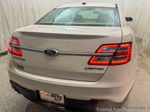2017 Ford Taurus Limited