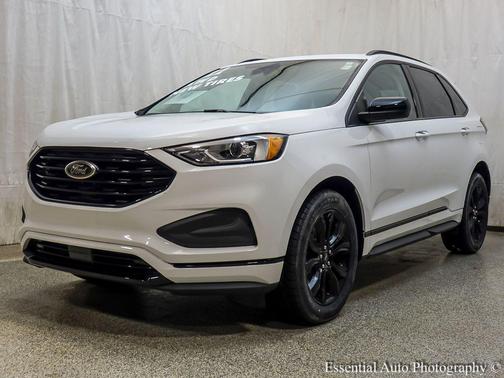 2022 Ford Edge SE