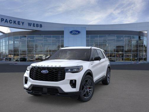Star White Metallic Tri-Coat 2026 Ford Explorer ST-Line