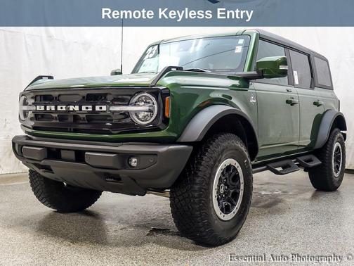 2023 Ford Bronco Outer Banks