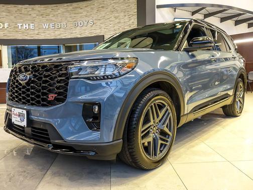 Vapor Blue 2025 Ford Explorer ST