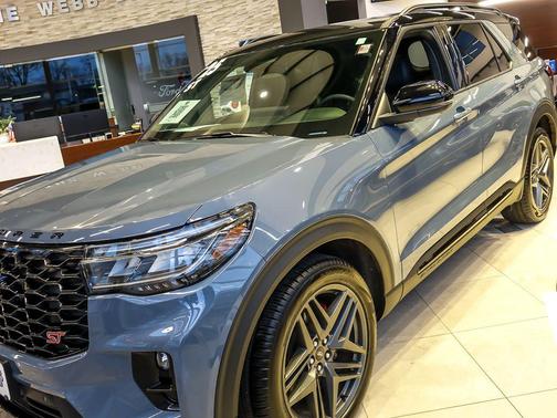 Vapor Blue 2025 Ford Explorer ST