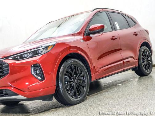 Rapid Red Metallic Tinted Clearcoat 2023 Ford Escape ST-Line Elite