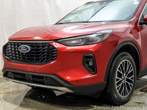 2025 Ford Escape PHEV SE