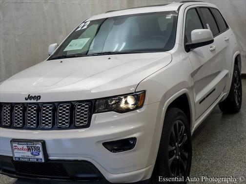 2022 Jeep Grand Cherokee Laredo