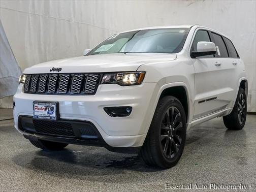 2022 Jeep Grand Cherokee Laredo