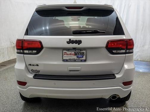 2022 Jeep Grand Cherokee Laredo