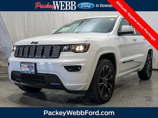 2022 Jeep Grand Cherokee Laredo