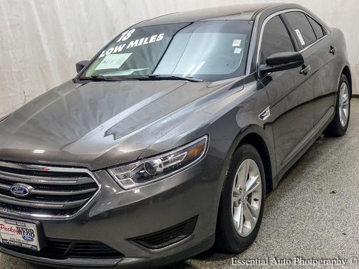 2018 Ford Taurus SE