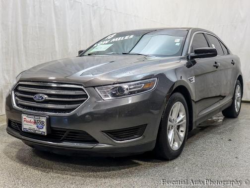 2018 Ford Taurus SE