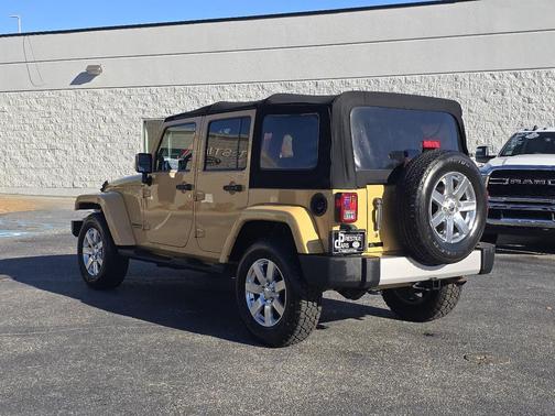 2013 Jeep Wrangler Unlimited Sahara