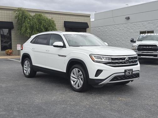 2022 Volkswagen Atlas Cross Sport 2.0T SE w/Technology 4MOTION