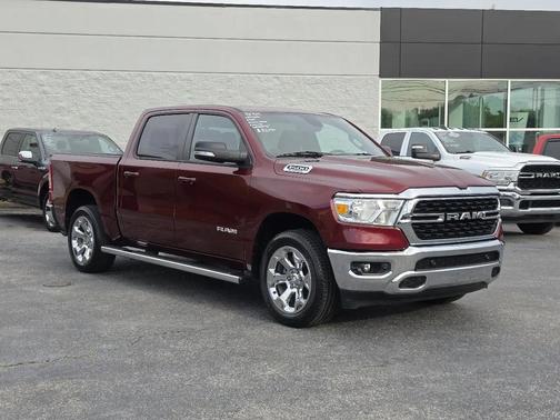 Delmonico Red Pearlcoat 2022 RAM 1500 Big Horn/Lone Star