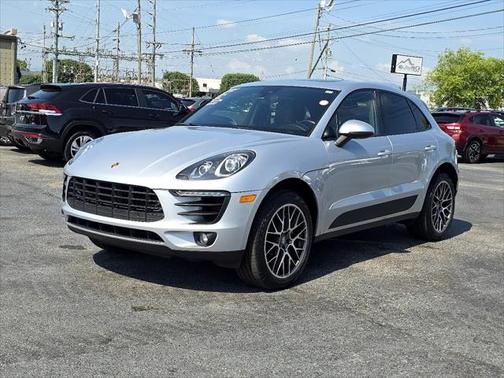 2018 Porsche Macan Base