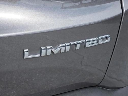 Granite Crystal Metallic Clearcoat 2019 Jeep Renegade Limited