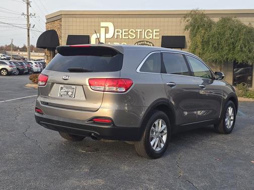2016 Kia Sorento L
