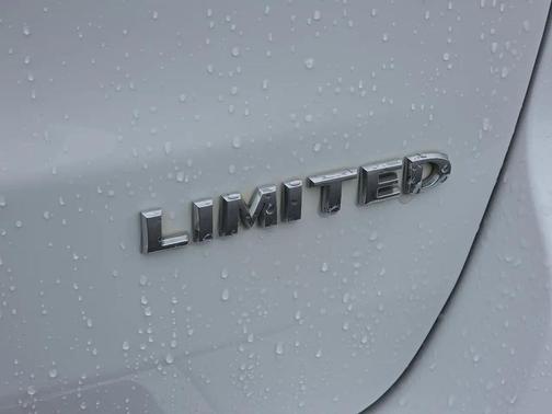 Bright White Clearcoat 2015 Jeep Grand Cherokee Limited