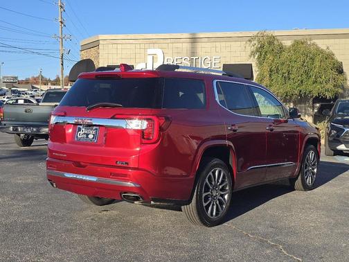 2021 GMC Acadia Denali