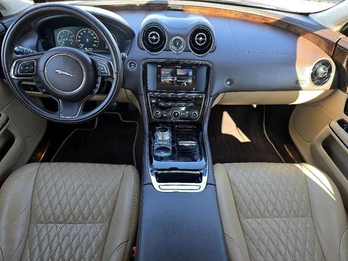 2016 Jaguar XJ XJL Portfolio