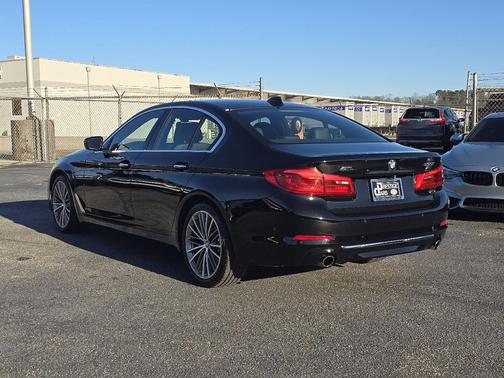 2017 BMW 530 530i Sedan