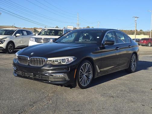 2017 BMW 530 530i Sedan