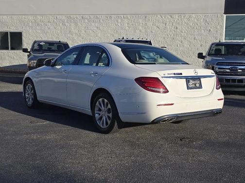 2017 Mercedes-Benz E-Class 4MATIC