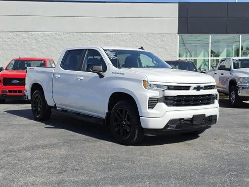 Summit White 2023 Chevrolet Silverado 1500 RST
