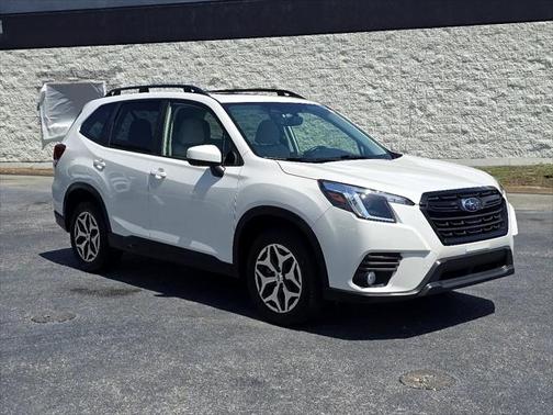 2023 Subaru Forester Premium