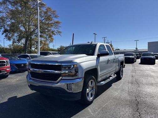 2018 Chevrolet Silverado 1500 LT W/1LT
