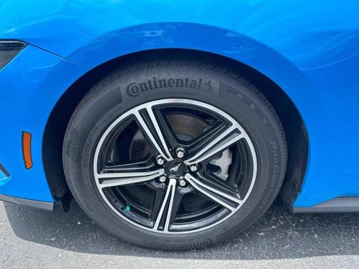 2024 Ford Mustang ECOBOOST