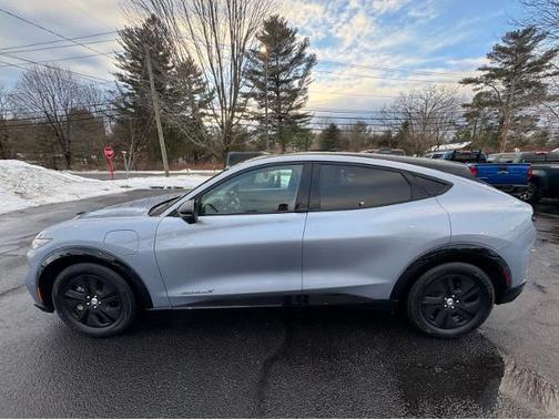 2022 Ford Mustang Mach-E CALIFORNIA ROUTE 1