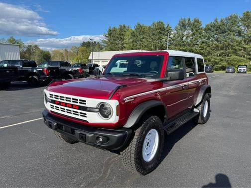 RUBY RED MET TNTD CLEARCOAT 2025 Ford Bronco HERITAGE EDITION