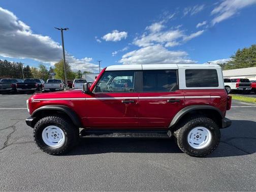RUBY RED MET TNTD CLEARCOAT 2025 Ford Bronco HERITAGE EDITION