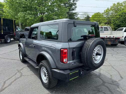 CARBONIZED GRAY METALLIC 2025 Ford Bronco BASE
