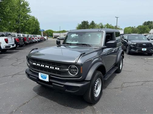 CARBONIZED GRAY METALLIC 2025 Ford Bronco BASE