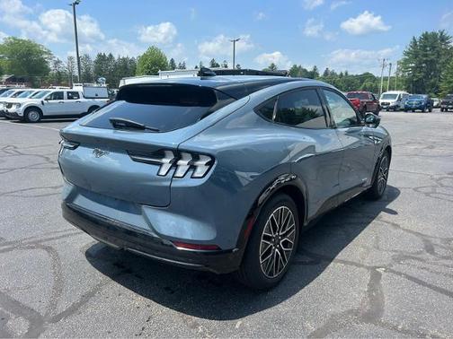 2024 Ford Mustang Mach-E PREMIUM
