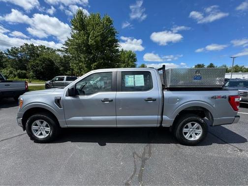 ICONIC SILVER METALLIC 2022 Ford F-150 XL