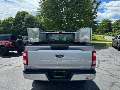 ICONIC SILVER METALLIC 2022 Ford F-150 XL