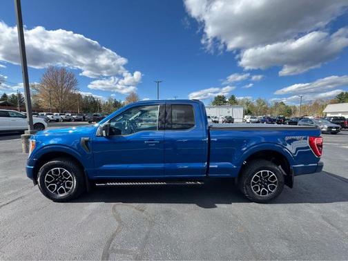 ATLAS BLUE METALLIC 2022 Ford F-150 XLT