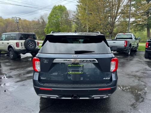 STONE BLUE METALLIC 2022 Ford Explorer XLT