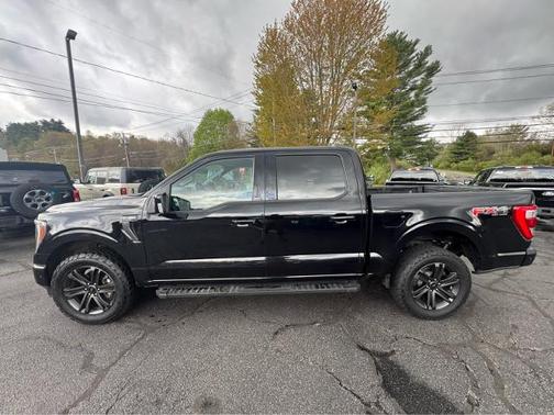 AGATE BLACK METALLIC 2022 Ford F-150 LARIAT