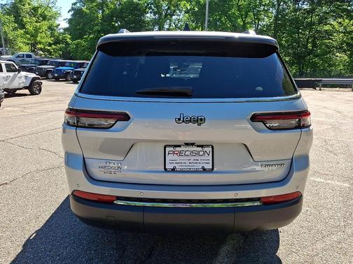 Silver Zynith 2023 Jeep Grand Cherokee L Limited