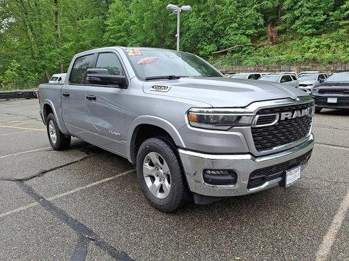 Billet Silver Metallic Clearcoat 2025 RAM 1500 Big Horn/Lone Star