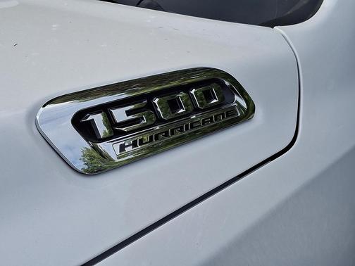 Bright White Clearcoat 2026 RAM 1500 Big Horn/Lone Star