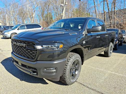 Diamond Black Crystal Pearlcoat 2026 RAM 1500 Warlock Crew Cab 4x4 5'7' Box