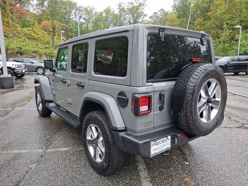 2022 Jeep Wrangler Unlimited Sahara