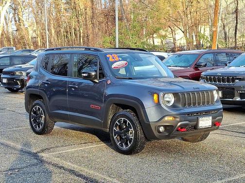 Slate Blue Pearlcoat 2023 Jeep Renegade Trailhawk