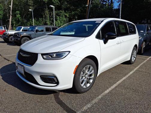 2026 Chrysler Pacifica L