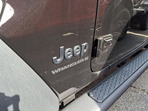 Black Clearcoat 2026 Jeep Wrangler Sport S