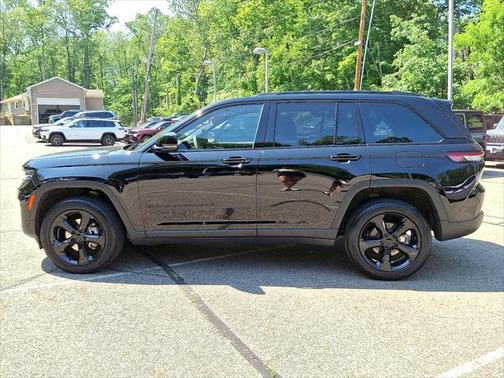 2023 Jeep Grand Cherokee Altitude